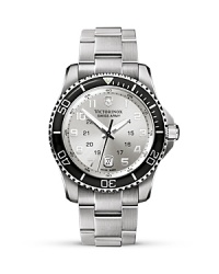 A stylish black bezel offsets this silver-tone stainless steel watch from Swiss Army. A stylish black bezel offsets this silver-tone stainless steel watch from Swiss Army.