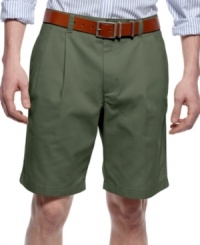 Give yourself room to move with the comfy double-pleated shorts from Club Room. Give yourself room to move with the comfy double-pleated shorts from Club Room.