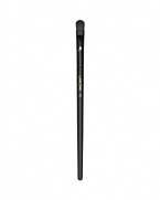 This versatile, natural-bristled brush is the ideal partner to all Lancôme eye shadows. It easily applies shadow for precise shade placement or quickly and evenly sweeps shadow across eyelid for a flawless, professional look.