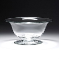 Classically beautiful, the Alice Bowl is inspired by a Georgian original. It is ideal for the largest salad or smallest sorbet, the perfect gift for any occasion!