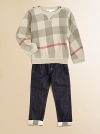 Rendered in plush cotton and accented with the unmistakable check pattern and shoulder buttons for handsome style.CrewneckLong sleevesPullover with shoulder buttonsCottonHand washImported Rendered in plush cotton and accented with the unmistakable check pattern and shoulder buttons for handsome style.CrewneckLong sleevesPullover with shoulder buttonsCottonHand washImported