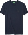 BOSS Green complements your casual look with a smart and simple t-shirt for summer.