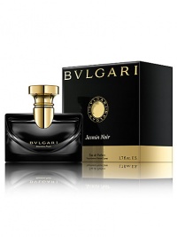 Captivating and caressing, Jasmin Noir is a precious floral-woody fragrance with multiple facets. This seductive scent is sublimely revealed by Jasmin, a flower of tantalizing beauty. Captivating and caressing, Jasmin Noir is a precious floral-woody fragrance with multiple facets. This seductive scent is sublimely revealed by Jasmin, a flower of tantalizing beauty.