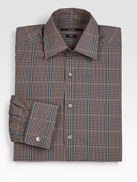 Cotton dress shirt in a fitted silhouette, modernized by this iconic check print design.ButtonfrontCottonDry cleanMade in Italy
