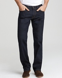 Rendered in a deep blue rinse, the Darren is a lean straight leg jean in cotton and spandex, for a touch of stretch. Rendered in a deep blue rinse, the Darren is a lean straight leg jean in cotton and spandex, for a touch of stretch.