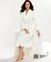 With a luxe shawl collar, Jones New York's quilted jacquard stripe robe is an easy and comfortable fit.