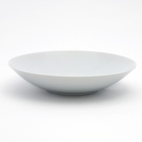 Rosenthal products are designed by artists devoted to creating unique designs that embody the aesthetics of today but will endure for infinite tomorrows. TAC is designed by one of the greatest architects of this century, Walter Gropius. Built on geometric forms, the simple circle and the seamless globe are the primary inspirations for this modern, streamlined collection. Rosenthal products are designed by artists devoted to creating unique designs that embody the aesthetics of today but will endure for infinite tomorrows. TAC is designed by one of the greatest architects of this century, Walter Gropius. Built on geometric forms, the simple circle and the seamless globe are the primary inspirations for this modern, streamlined collection.