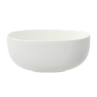 Villeroy & Boch's Urban Nature oval vegetable bowl brings a dynamic new dimension to your table setting. The elegant bone-white porcelain pieces assume fluid, organic shapes for an effect that is both architectural and aerodynamic. Simple yet casually chic, Urban Nature is sure to take your next occasion to unexpected new levels. Villeroy & Boch's Urban Nature oval vegetable bowl brings a dynamic new dimension to your table setting. The elegant bone-white porcelain pieces assume fluid, organic shapes for an effect that is both architectural and aerodynamic. Simple yet casually chic, Urban Nature is sure to take your next occasion to unexpected new levels.