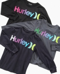 Keep it fresh. This long-sleeve icon tee from Hurley is perfect for long days and cool nights. Keep it fresh. This long-sleeve icon tee from Hurley is perfect for long days and cool nights.
