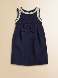 Dainty embroidery and a cinched bow waist make this sleeveless cotton shift a must-have for your little princess.Round necklineSleevelessBack zipperWaistband with bowPleated skirtFully linedCottonMachine washImported Dainty embroidery and a cinched bow waist make this sleeveless cotton shift a must-have for your little princess.Round necklineSleevelessBack zipperWaistband with bowPleated skirtFully linedCottonMachine washImported