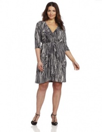 Karen Kane Women's Wrap Top Pleated Dress, Print, 1X Karen Kane Women's Wrap Top Pleated Dress, Print, 1X