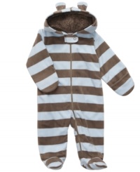 Wrap him in a warm bear hug with this sweet and cuddly microfleece footed coverall from Carter's. Wrap him in a warm bear hug with this sweet and cuddly microfleece footed coverall from Carter's.