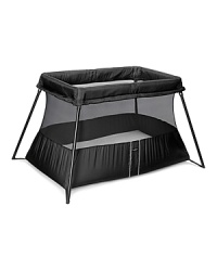 The BABYBJÖRN Travel Crib Light is the perfect crib to take with you on trips. It weighs only 11 pounds (5 kg) and is set up in one simple movement. Plus, it comes with a case that is as handy as an ordinary bag. The BABYBJÖRN Travel Crib Light is the perfect crib to take with you on trips. It weighs only 11 pounds (5 kg) and is set up in one simple movement. Plus, it comes with a case that is as handy as an ordinary bag.