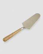 Luxuriate in a tasteful dining experience with this stainless steel cake server featuring a hollow braid patterned handle. 11½ long Comes in gift box Imported