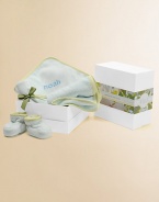 A set that's sure to delight a new mom in pure, organic terry packaged in a reusable gift box. Set includes baby hooded towel, multi-use cloth, baby washcloth and a pair of booties.