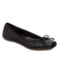 These Jessica Simpson flats are ballerina beautiful! These Jessica Simpson flats are ballerina beautiful!