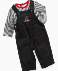 From playtime to snuggle time, this overall and shirt set from Little Me will keep his looking cute and feeling comfy. From playtime to snuggle time, this overall and shirt set from Little Me will keep his looking cute and feeling comfy.