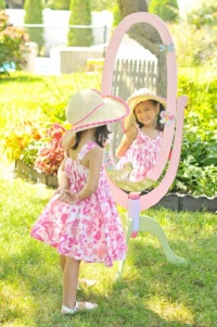 Teamson Kids Girls Standing Mirror - Magic Garden Room Collection Teamson Kids Girls Standing Mirror - Magic Garden Room Collection
