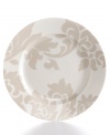 Bold design and uncompromising quality make Lisbon dinner plates easy to love. Embrace stenciled grey florals or mix and match with equally fresh Banded dinnerware, also by Martha Stewart Collection.