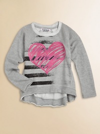 This vintage-inspired pullover with slightly tattered hi-lo hem and colorful heart print will make her pulse race.CrewneckLong raglan sleevesPullover styleHi-lo hem80% cotton/20% polyesterHand washImported