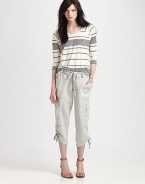 Featherweight linen in a slouchy cargo silhouette cropped just below the knee.Drawstring waistFly frontSide patch pocketsFlap cargo pocketsBack flap pocketsInseam, about 21Rise, about 8LinenMachine washImportedModel shown is 5'10 (177cm) wearing US size 4.