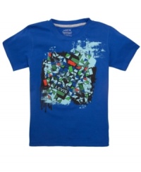 Abstract style. A modern logo print on the front of this tee from Levi's will add new dimensions to his look. Abstract style. A modern logo print on the front of this tee from Levi's will add new dimensions to his look.