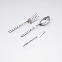This beautifully simple flatware collection from Kate Spade gives a modern twist to your table and your style. This beautifully simple flatware collection from Kate Spade gives a modern twist to your table and your style.