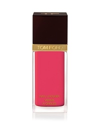 To Tom Ford, every detail counts. This extra-amplified, gloss and shine nail lacquer-in a wardrobe of shades from alluring brights to chic neutrals-lets you express your mood and complete your look. Its groundbreaking, high-performance formula with bendable coating delivers high coverage and shine while staying color true throughout wear.