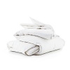 Sleep well with this comforter, made from materials that can be easily cleaned. The pinnacle of comfort, this medium weight cover is perfect for all seasons.