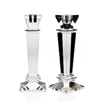 For over 160 years, Italian-based Ricci Argentieri has created superlatively crafted designs of timeless style. In that spirit, this candlestick set features traditional lines of classic elegance.