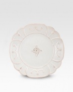 Bring the outdoors inside with a beautifully detailed, hand-finished stoneware plate detailed with lattice to celebrate the splendor and romance of the world's most beautiful gardens. From the Jardins du Monde Collection9½ diam.Ceramic stonewareDishwasher safeImported