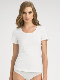 Easy, athletic and modern in Egyptian cotton with a touch of stretch for fit and comfort.Scoopneck 93% mercerized cotton/7% elastene Machine wash Imported Easy, athletic and modern in Egyptian cotton with a touch of stretch for fit and comfort.Scoopneck 93% mercerized cotton/7% elastene Machine wash Imported