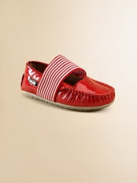 A preppy design in patent leather stays put all day with a thick elastic strap. Slip-on with elastic closure Leather upper Rubber sole Padded insole Pigskin lining Imported A preppy design in patent leather stays put all day with a thick elastic strap. Slip-on with elastic closure Leather upper Rubber sole Padded insole Pigskin lining Imported