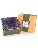 A unique and deeply aromatic blend of French Lavender and Italian Rosemary is enriched with the zest of Bergamot and a few drops of English Amber. Comprised of the most premium botanicals gathered from around the world, each fragrance is infused with essential oils during the initial blending then left to cure for at least 5 months. The two-liter box is constructed with a gold foil inner box. 