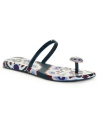 For the beach or otherwise, a minimal style with maximum appeal. Mel's Pepper thong sandals smell like bubblegum and have a sleek design with toe stands and single straps. For the beach or otherwise, a minimal style with maximum appeal. Mel's Pepper thong sandals smell like bubblegum and have a sleek design with toe stands and single straps.