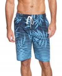 A classic beach style with a breezy print that's the perfect short for sunny vacation beach days. A classic beach style with a breezy print that's the perfect short for sunny vacation beach days.