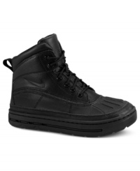 Keep him feeling comfortable from the courts to the classroom in these Woodside boots from Nike. Keep him feeling comfortable from the courts to the classroom in these Woodside boots from Nike.