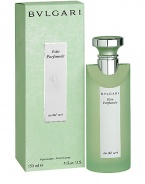 Eau Parfumée au thé vert Eau de Cologne Spray. Truly refreshing with a top note of green tea; middle note of bergamot; base note of pepper. Made in Italy. 