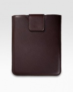 This sleek, stylish leather case has a snap tab and chamois-cloth lining to secure and protect your first- or second-generation iPad.Hand-crafted leatherFits first- and second-generation iPads8½W X 10HMade in USA
