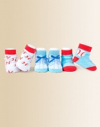 Three colorful pairs of multi-patterned, baseball-themed socks.80% cotton/17% acrylic/3% spandexMachine washImported