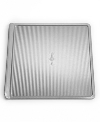 Proud to be American made! The commercial-grade heavy-gauge aluminized steel pan features a unique fluted surface that promotes even air circulation while baking, so your sweet treats are always perfectly delicious. A nonstick, environmentally-friendly silicone finish is safe, natural and simply the best for baking. Lifetime warranty. Proud to be American made! The commercial-grade heavy-gauge aluminized steel pan features a unique fluted surface that promotes even air circulation while baking, so your sweet treats are always perfectly delicious. A nonstick, environmentally-friendly silicone finish is safe, natural and simply the best for baking. Lifetime warranty.