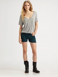 This short denim look with raw edges instantly conveys laid-back ease.THE FITMedium rise, about 8Inseam, about 1½THE DETAILSZip flyFive-pocket styleFront rivetsContrast logo embroidery at back patch pocketRaw edge hem55% cotton/42% lyocell/3% spandexMachine washMade in USA of imported fabricModel shown is 5'9 (175cm) wearing US size 4. This short denim look with raw edges instantly conveys laid-back ease.THE FITMedium rise, about 8Inseam, about 1½THE DETAILSZip flyFive-pocket styleFront rivetsContrast logo embroidery at back patch pocketRaw edge hem55% cotton/42% lyocell/3% spandexMachine washMade in USA of imported fabricModel shown is 5'9 (175cm) wearing US size 4.