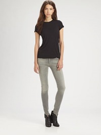 Handcrafted to perfection, these slightly faded skinnies are designed with supreme comfort and cutting-edge style. THE FITMedium rise, about 7½Inseam, about 31THE DETAILSButton closureZip flyFive-pocket style98% cotton/2% elastaneMachine washMade in USA of Italian fabricModel shown is 5'10 (177cm) wearing US size 2. Handcrafted to perfection, these slightly faded skinnies are designed with supreme comfort and cutting-edge style. THE FITMedium rise, about 7½Inseam, about 31THE DETAILSButton closureZip flyFive-pocket style98% cotton/2% elastaneMachine washMade in USA of Italian fabricModel shown is 5'10 (177cm) wearing US size 2.
