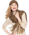 Fabulous and function finally meet with this signature slouchy hat from MICHAEL Michael Kors. Whether dressed up for work or kept casual for weekends, this accessory is a winter season essential.
