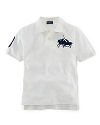 A classic polo in breathable cotton mesh is modern and sporty with Dual Match embroidery and an applied 3 on the right sleeve for in-the-game authenticity. A classic polo in breathable cotton mesh is modern and sporty with Dual Match embroidery and an applied 3 on the right sleeve for in-the-game authenticity.
