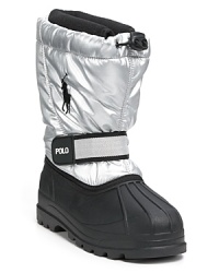 Classic preppy style in a rugged all-weather boot, the Whistler has cozy fleece lining, a toggle adjustment at the top and a Velcro® strap along the ankle. Classic preppy style in a rugged all-weather boot, the Whistler has cozy fleece lining, a toggle adjustment at the top and a Velcro® strap along the ankle.