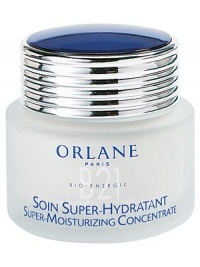 This crème ideal for a range of different skins. A water based boost of moisture for normal or dehydrated skin. Rich in allantoin, this crème allows for a dewy finish to the skin. Can be used AM or PM. 1.7 oz. This crème ideal for a range of different skins. A water based boost of moisture for normal or dehydrated skin. Rich in allantoin, this crème allows for a dewy finish to the skin. Can be used AM or PM. 1.7 oz.