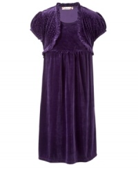 She'll look heavenly in this velvet shrug dress from Speechless. She'll look heavenly in this velvet shrug dress from Speechless.