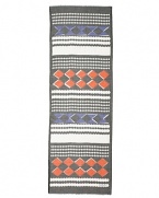 A reliably handsome go-to scarf adorned with a colorful pattern that's modern and cool.