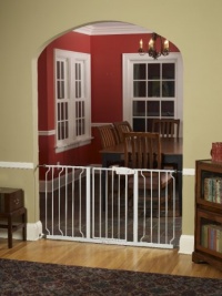 Regalo Extra Wide Widespan Gate, White Regalo Extra Wide Widespan Gate, White